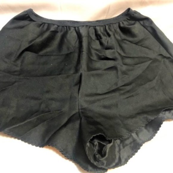 Vintage Alice Maloof Black Lacy Camisole and Tap Pants Set - Picture 9 of 11